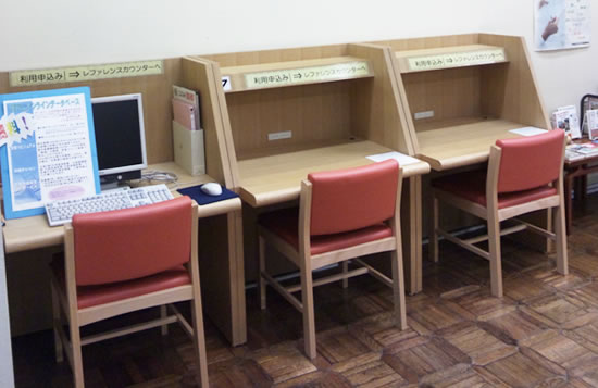 carrel_desk.jpg